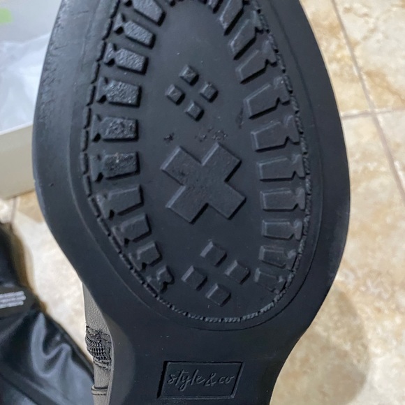 Style & Co knew high boots. Size 6.5 new in box - Picture 4 of 6